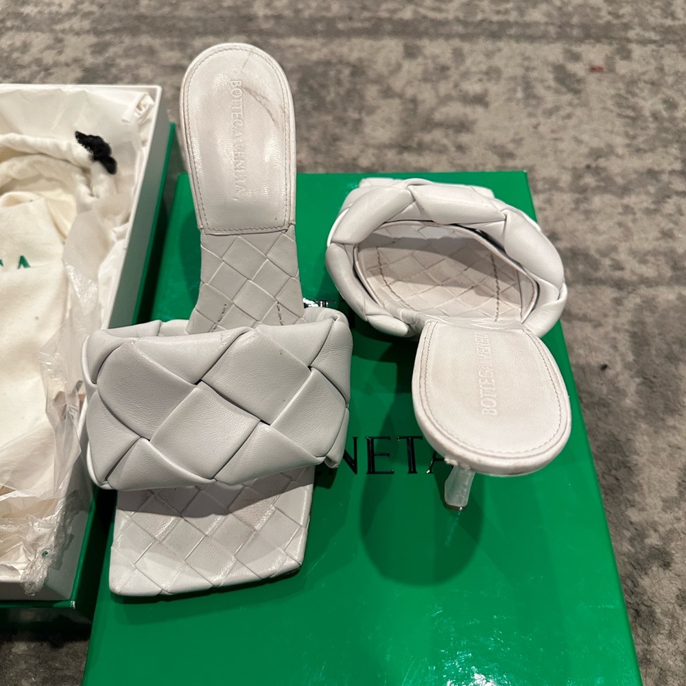 Bottega Veneta Lido leather Mules Heels